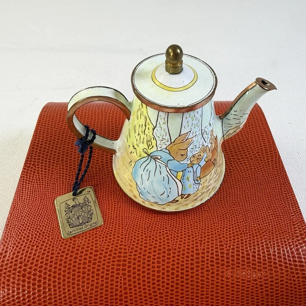 Vintage Charlotte Di Vita Peter Rabbit Miniature Tea Pot London 2001-2002 #BP003
